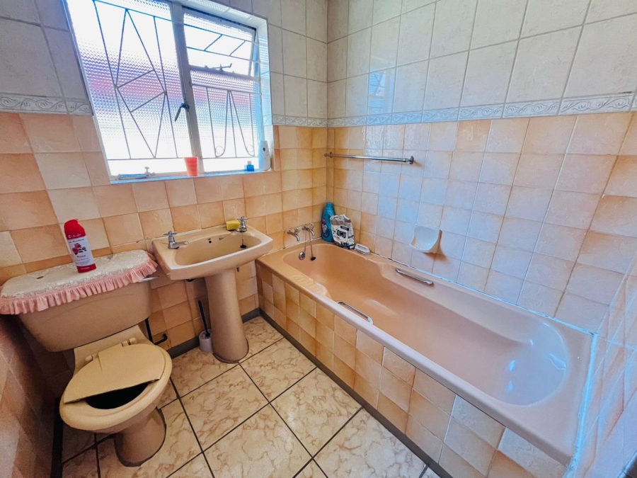 3 Bedroom Property for Sale in Blomanda Free State